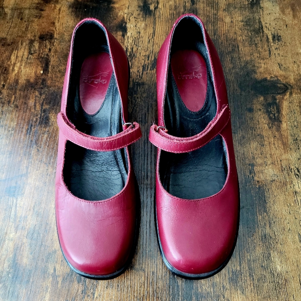 Dansko Mary Jane clogs size 38